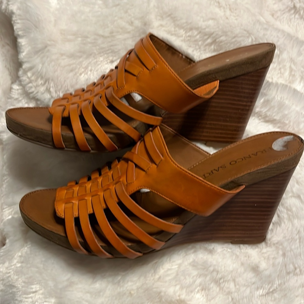 Franco Sarto Hillary pumpkin/orange wedge sz9.5